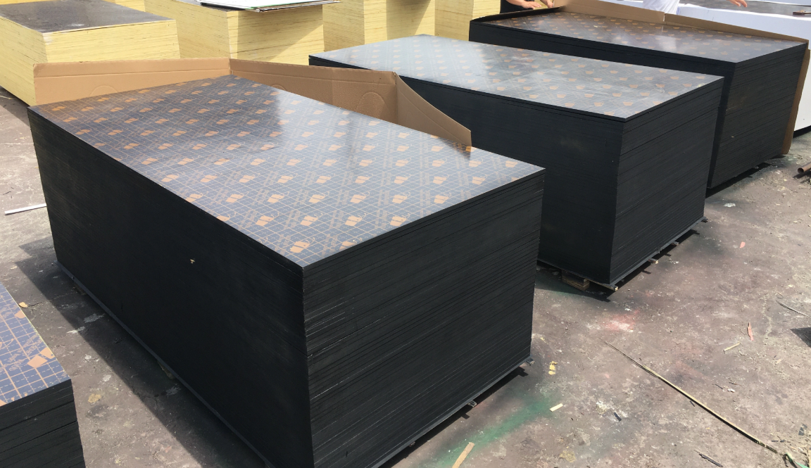 Phenolic Film Faced Plywood vs. Standard Film Faced Plywood: How WBP Adhesive Affects Durability and Reuse Performance